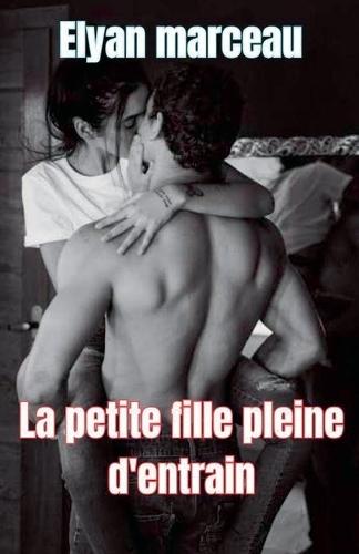 La petite fille pleine d'entrain